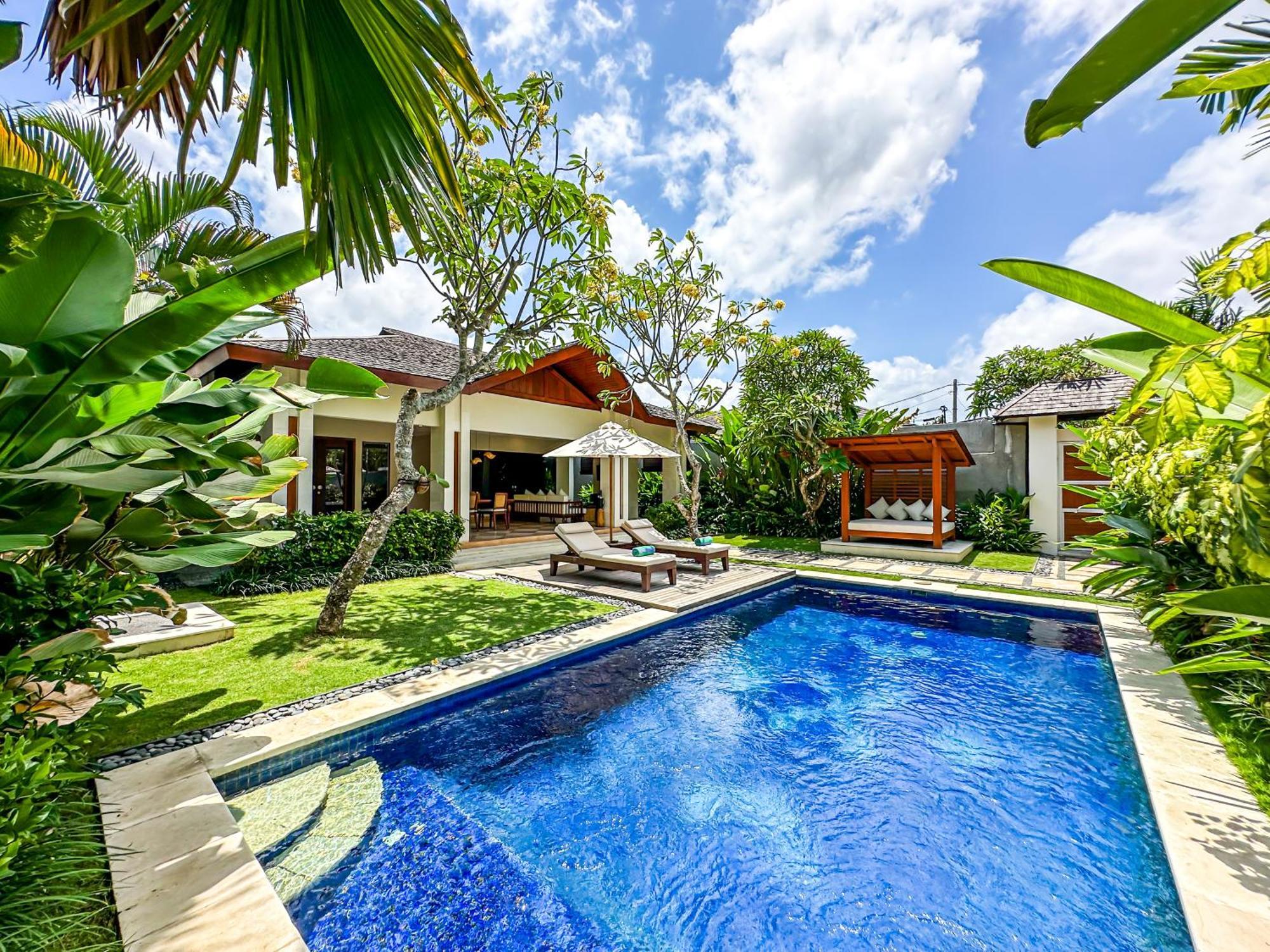 Ghana Villa Seminyak By Pramana Villas Luaran gambar